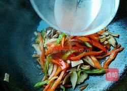 彩椒烩鲜菌的做法图解10