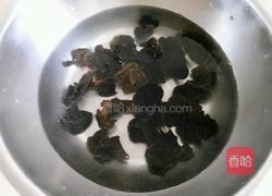 耗油杏鲍菇炒木耳的做法图解1
