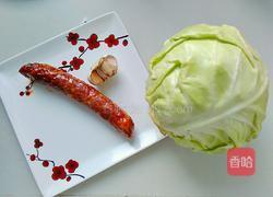 卷心菜炒腊肠的做法图解1