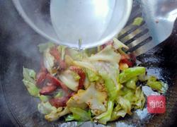 卷心菜炒腊肠的做法图解12