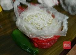 素拌绿豆芽的做法图解1
