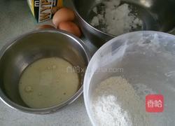 全蛋海绵蛋糕的做法图解1