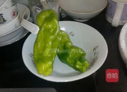 鸭蛋炒辣椒的做法图解1