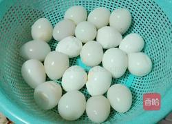 五花肉焖鹌鹑蛋的做法图解2