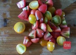 圣女果沙拉的做法图解2