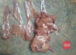 香辣猪肝的做法图解1