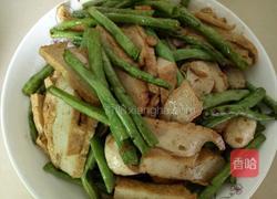 鱼饼炒豆角的做法图解6