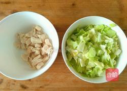 卷心菜疙瘩汤的做法图解1