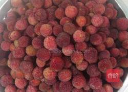 杨梅汤和杨梅干的做法图解1