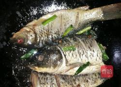 鱼烩粉条青菜的做法图解1