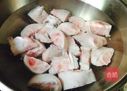 酥烂黄豆炖猪蹄的做法图解2