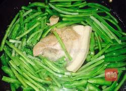 青椒回锅肉的做法图解1