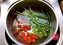 圣女果肉丸汤的做法图解2