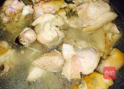 莲藕炖猪蹄汤的做法图解3