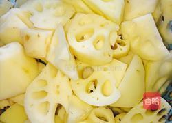 莲藕炖猪蹄汤的做法图解7