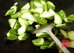 鸡汁蒜香炒丝瓜的做法图解5