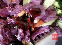 虾仁炒紫甘蓝的做法图解7
