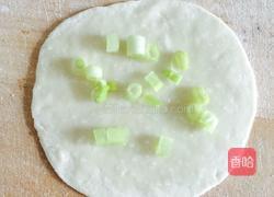 快手葱油饼的做法图解5