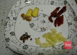 炝炒卷心菜的做法图解2