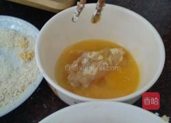 酥炸鸡翅中的做法图解3