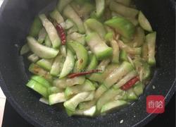 丝瓜油条的做法图解3