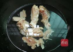 土豆焖鸡腿的做法图解3