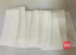 白萝卜鸡肉卷的做法图解2