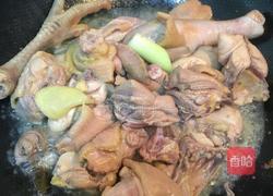 香菇鸡块。的做法图解6