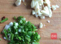 蒜末丝瓜的做法图解2