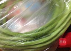 鸡翅根炒长刚豆的做法图解3