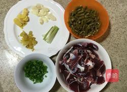 酸辣鸭胗的做法图解1