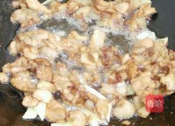 彩椒芹菜炒肉的做法图解2