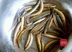 干煸泥鳅的做法图解2
