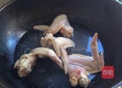 香辣烤鸡翅的做法图解1