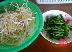 清炒韭菜绿豆芽的做法图解3