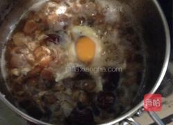 龙眼鸡蛋糖水的做法图解3