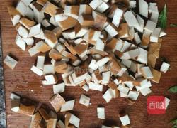 马兰头炒豆腐干的做法图解2