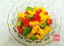 彩椒拌黄瓜的做法图解2