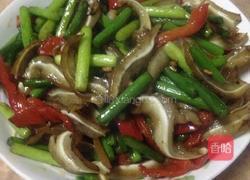 蒜苔炒卤猪耳的做法图解7