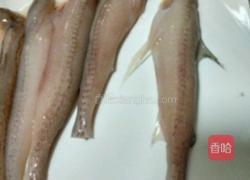 豆腐鱼粉丝汤的做法图解1