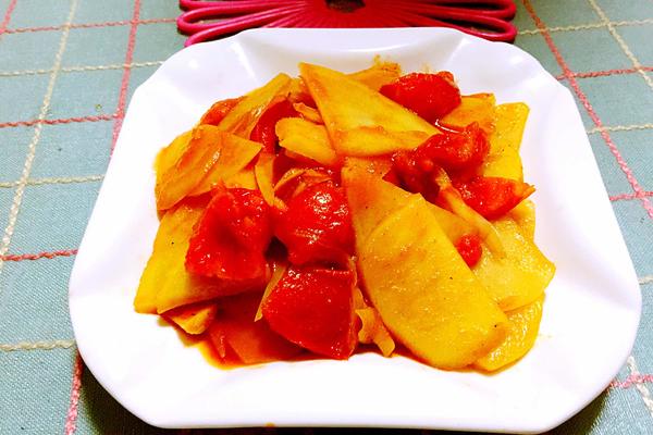 西红柿炒土豆片