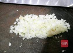 葱花炒凤爪的做法图解1
