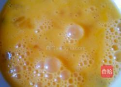 小黄鱼煎鸡蛋的做法图解5