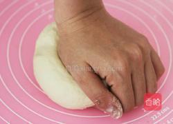 黑椒火腿肠面包的做法图解4