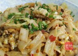 卷心菜炒米面的做法图解5