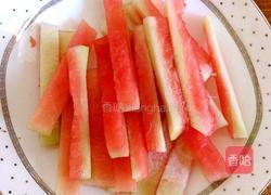 蜜汁西瓜皮的做法图解2