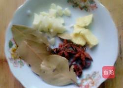 干豇豆炒五花肉的做法图解2