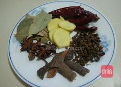 香辣卤鸭掌的做法图解2