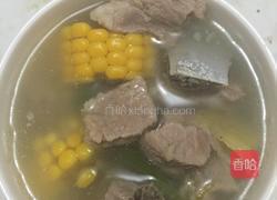 玉米排骨汤的做法图解5