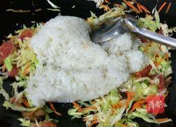 卷心菜炒饭的做法图解8